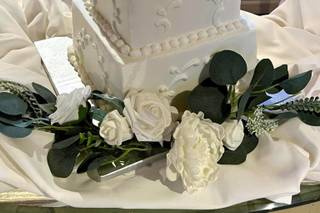 Norma's Touch Decor - 7