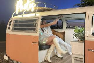 Cruisin' Photo Booth Bus - 5