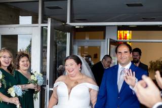 Arti's Sewing & Alterations - 29