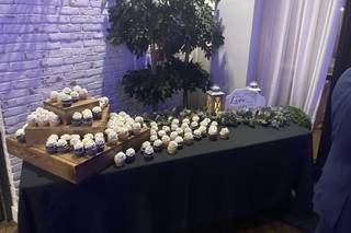 Carina e Dolce, Specialty Cakes & Cookies - 11