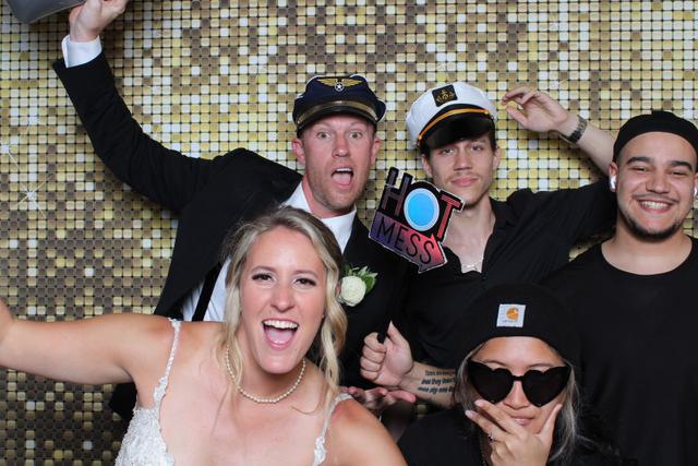 Oh Snap! Photo Booth - 4