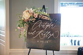 Distinct Florals Designs by Anne Marshall - 27