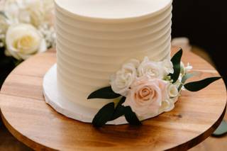 Simply Sweet Cupcakes & Cakes - 7