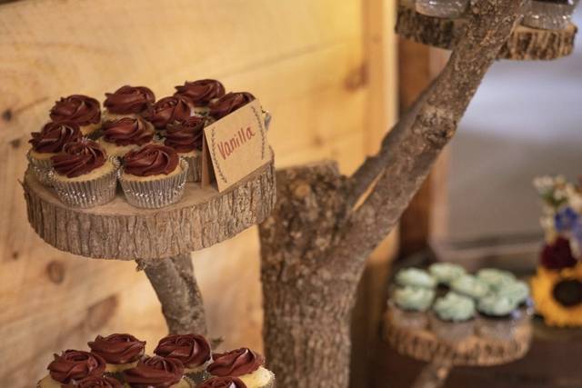Burlap & Lace Barn 3