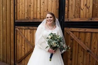 Whispering Oaks Wedding Venue - 19