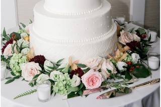 Ann's Cake Pan - 24