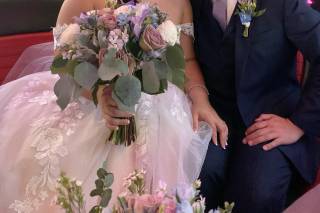 J Designs, A Wedding Flower Boutique - 35