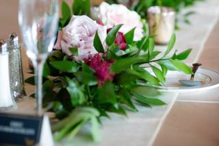 Daisy's Front Porch Flowers, Events & Creative Studio - 56