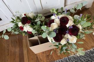 Sign of the Rose Florist - 7