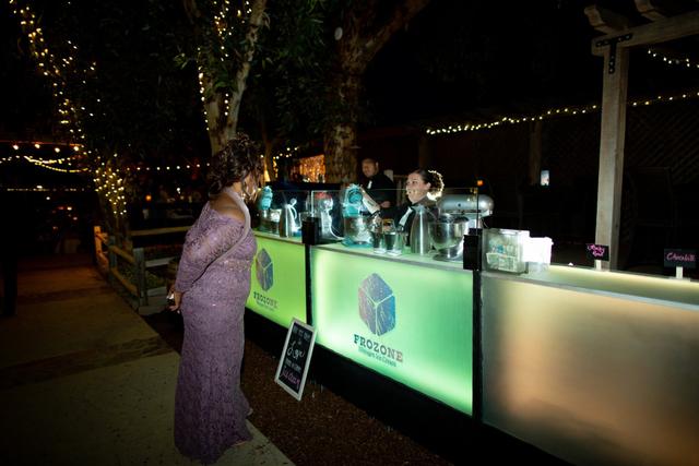 Frozone Nitrogen Ice Cream & Dragon's Breath - 1
