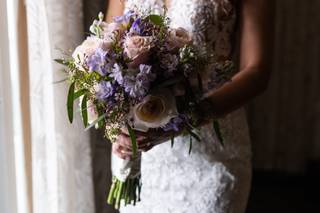 CREATIVE FLORALS INC - 100
