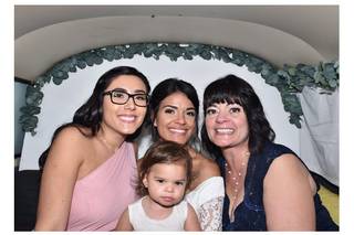 WildHearts Photo Booth Bus - 24