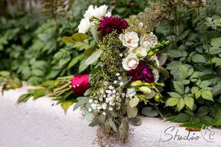 Easily Arranged Floral Design - 5