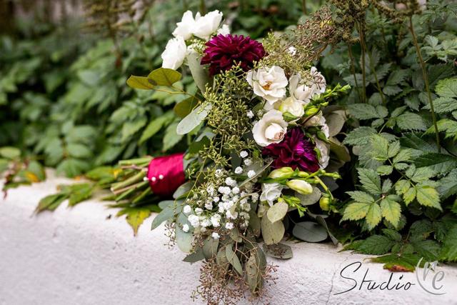 Easily Arranged Floral Design - 1