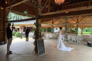 The Vintage Garden Barn - 5