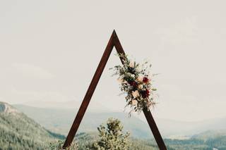 Petal and Bean Floral and Event Planning - 27