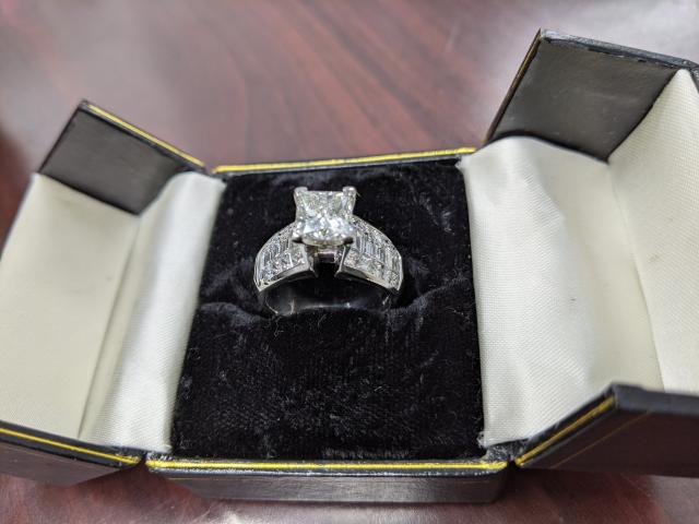 Unique Fine Jewelry - 1