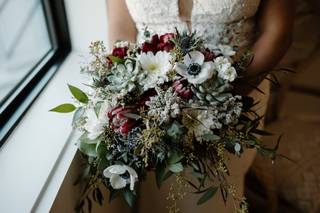 Little Miss Lovely Floral Design & Event Decorating - 20