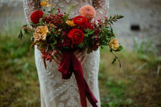 Frenchie's Floral Studio - 15