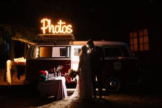 Bend VW Photo Bus - 12
