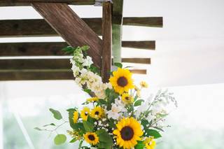 Riverhead Flower Shop - 7