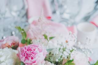 Jelo Flowers & Decor - 16