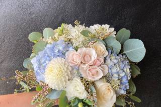Monzie's Floral Design - 28