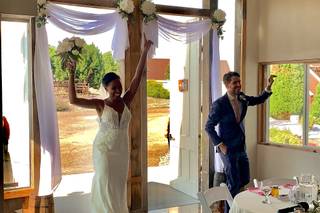 Chantelle Marie Lakehouse & Celebration Hall - 10
