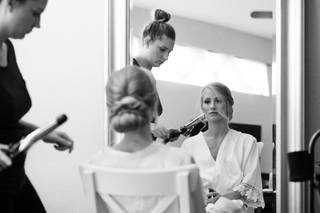 Kasey Yvonne Hair & Makeup - 6