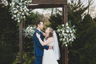 Held In The Moment Photography, LLC 3