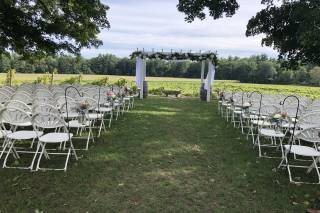 Flag Hill Distillery & Winery - 92