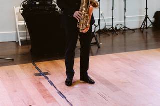 Andrii Liesnyi, Saxophonist & DJ - 21