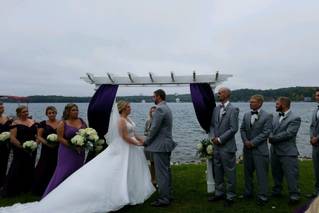 Bay Pointe Inn - 102