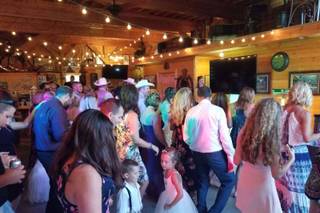 Ambient Entertainment - DJ's, MC's, & Uplighting - 23