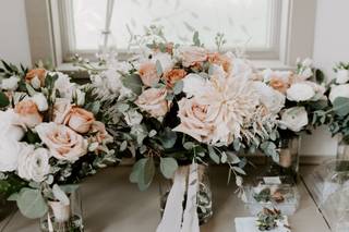 Distinct Florals Designs by Anne Marshall - 21
