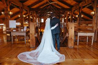 The Red Lion Inn and Barn - 37
