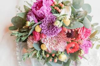 Lace and Peonies Floral Design - 62