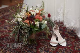Sandra L. Porterfield Wedding & Event Floral Designs - 17