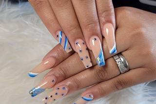 Polished Hair and Beauty Bar Llc - 14