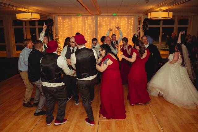 DJ Entertainment & Photo Booth 5
