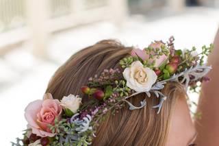 Adorn Salon - 75
