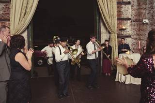 High and Mighty Brass Band - 9