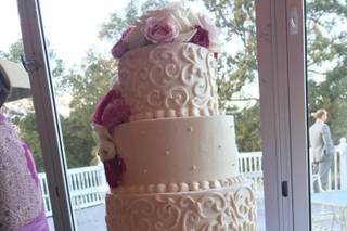 Bella's Custom Cakes - 14