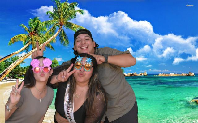 Ready, Set, Snap! Photobooth - 3