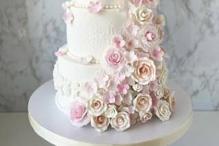 Fluffy Thoughts Cakes - 17