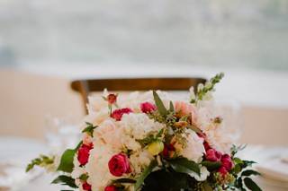 Wine Country Flowers LLC - 44