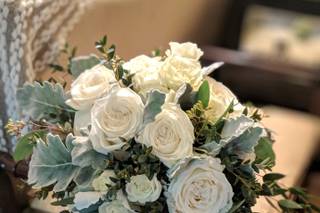 Dream Designs Florist and Wedding Boutique - 75