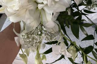 For Better For Less Wedding Flowers - 16