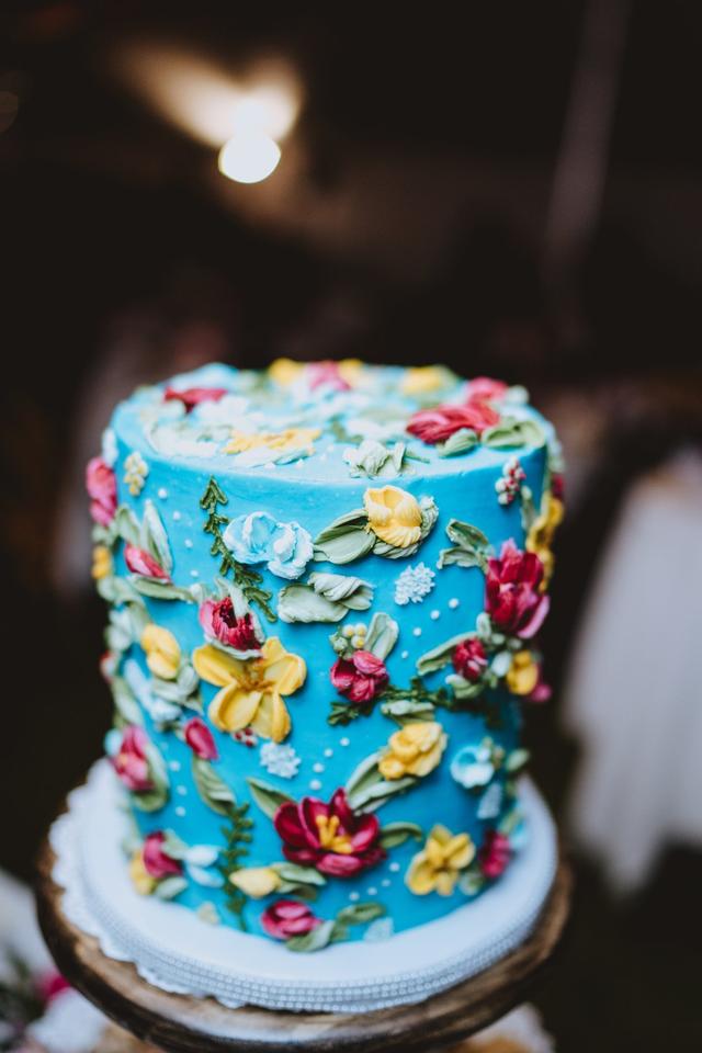 KMC Custom Cakes - 2