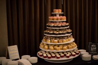 Sorellas Custom Cakes - 24